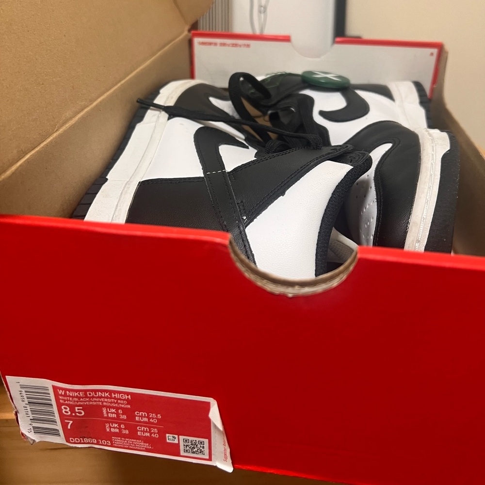 Nike Dunks - image 3